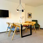 Ahorn Apartment- 4 Personen- Waschmaschine- Parkplatz Appartement *